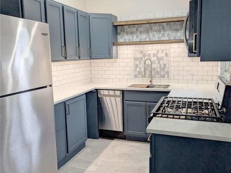 802 S Jenkins Boulevard, Akron, OH 44306 Photo 7