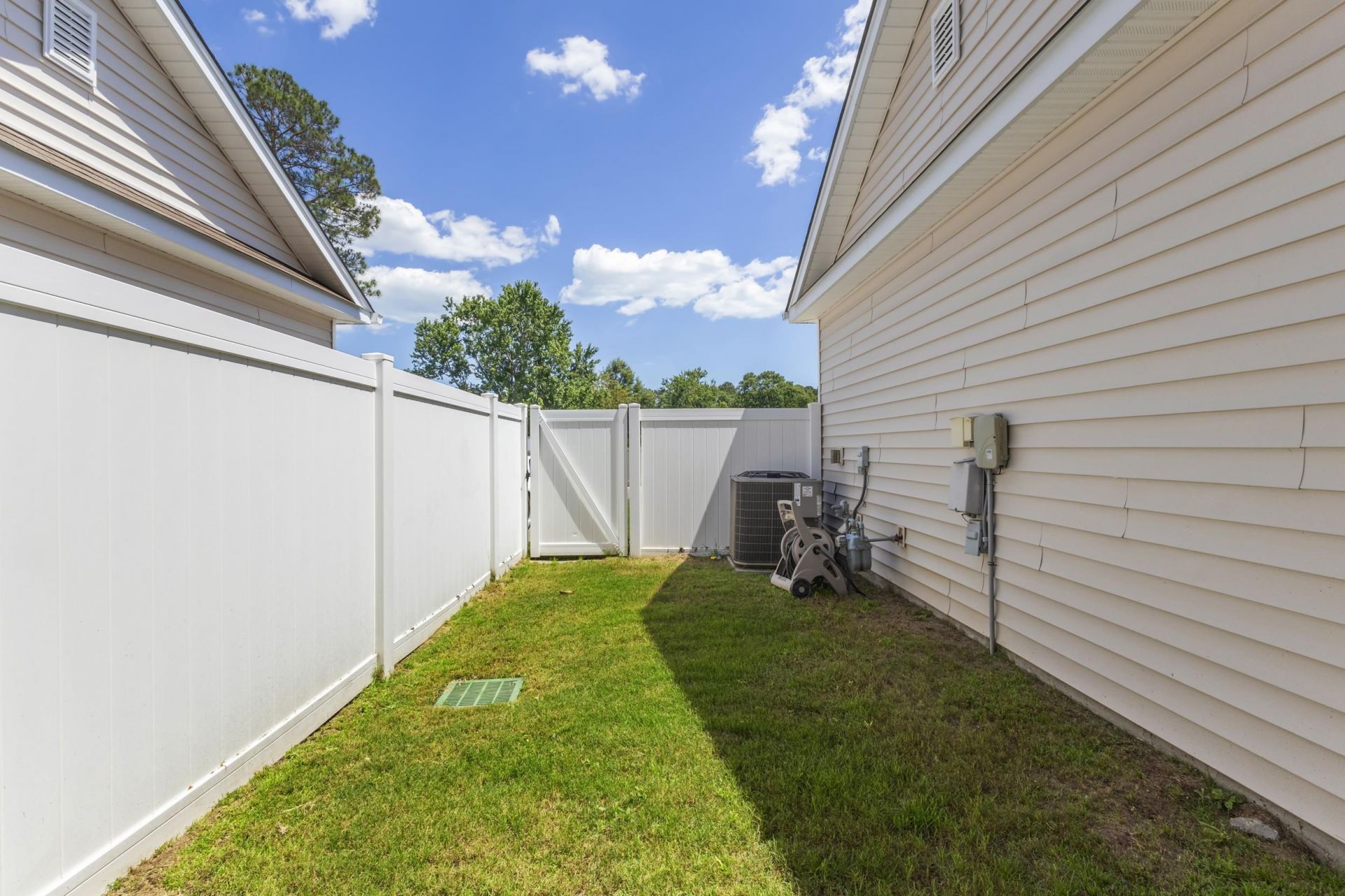 4536 Livorn Loop  Photo 41