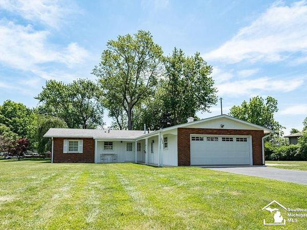 14950 Nobil Drive, Monroe, MI 48161