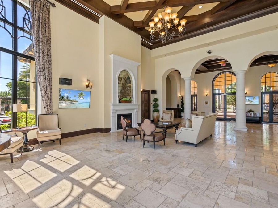 Property Image 100