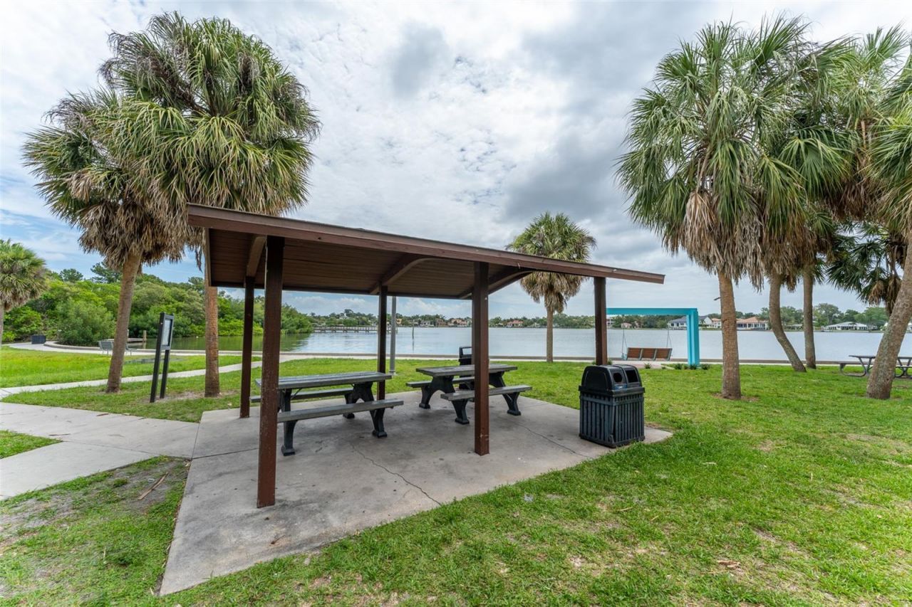 130 41st Avenue Ne, Saint Petersburg, FL 33703 Photo