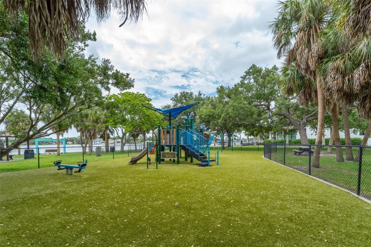 130 41st Avenue Ne, Saint Petersburg, FL 33703 Photo