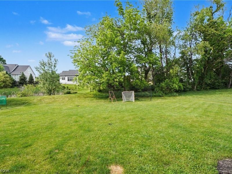 1705 Gate House Street NE, Canton, OH 44721 Photo 47