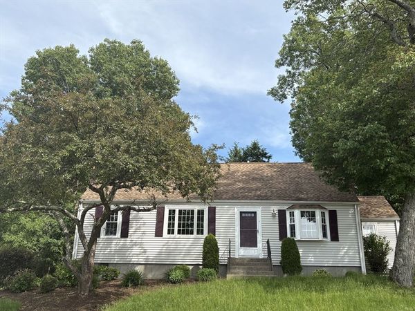 7 Richard Rd, Marlborough, MA 01752