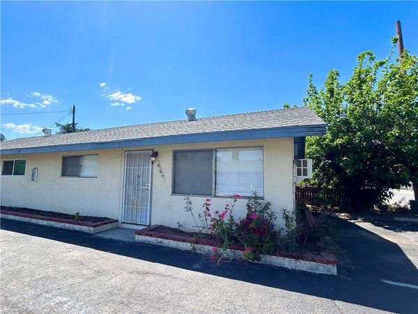 947 Park Avenue , Calimesa, CA 92320