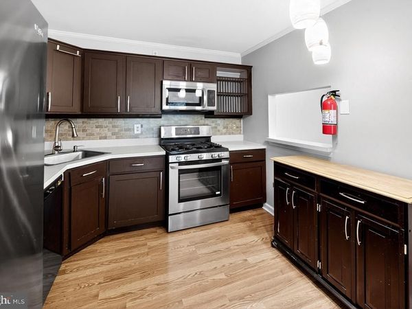 19 HEMLOCK COURT, HAMILTON, NJ 08619