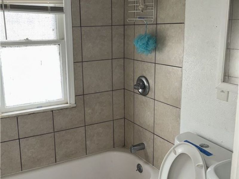 508 Eddy Road, Cleveland, OH 44108 Photo 11