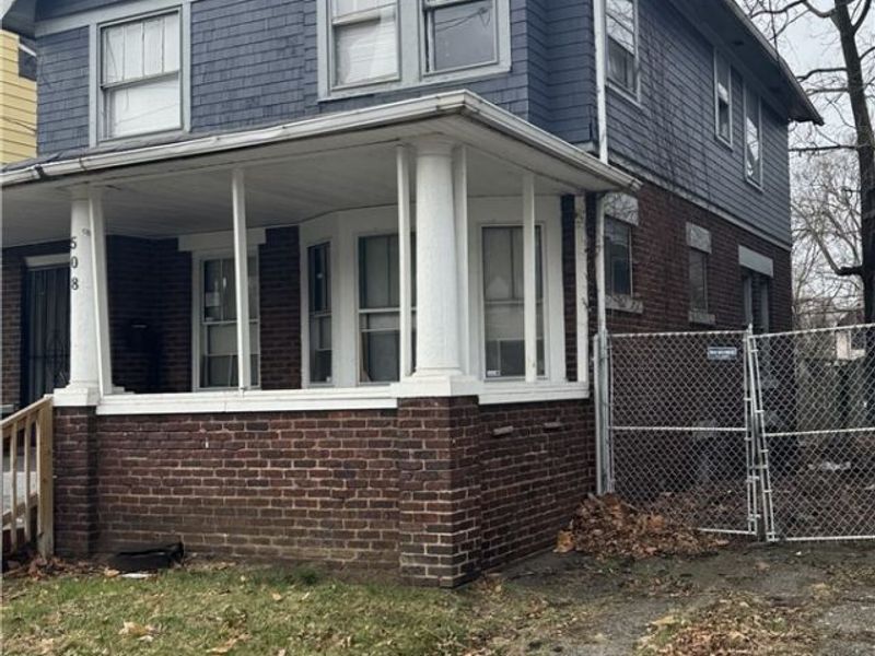 508 Eddy Road, Cleveland, OH 44108 Photo 2