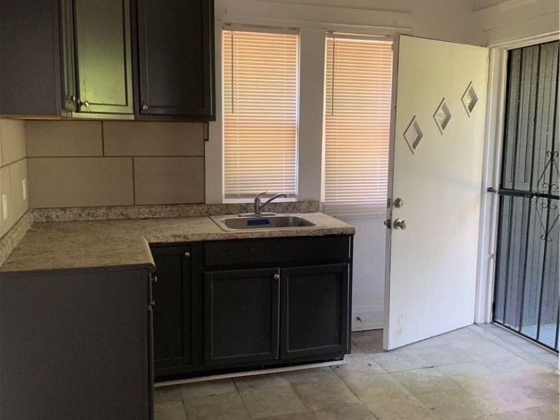 508 Eddy Road, Cleveland, OH 44108 Photo 8