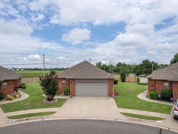 4 SW 92nd Place, Oklahoma City, OK 73139