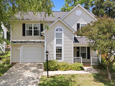 304 Stone Hedge Court, Holly Springs, NC 27540