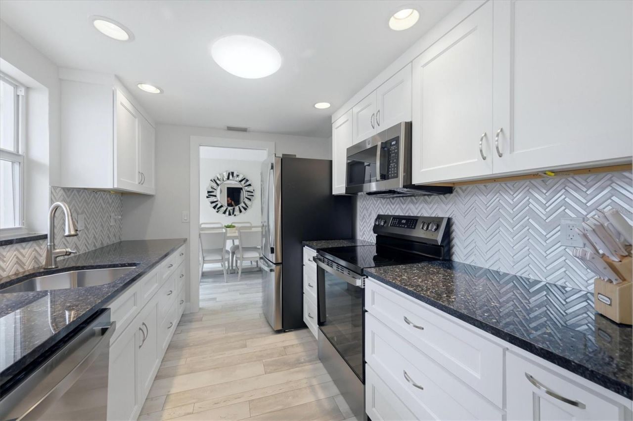 104 Whispering Sands Drive , Unit V27, Sarasota, FL 34242 Photo