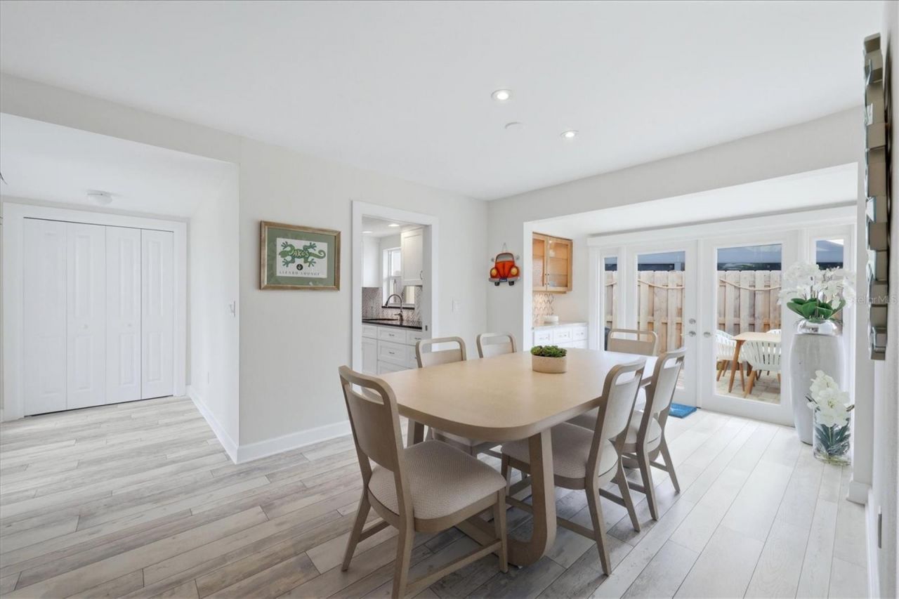 104 Whispering Sands Drive , Unit V27, Sarasota, FL 34242 Photo