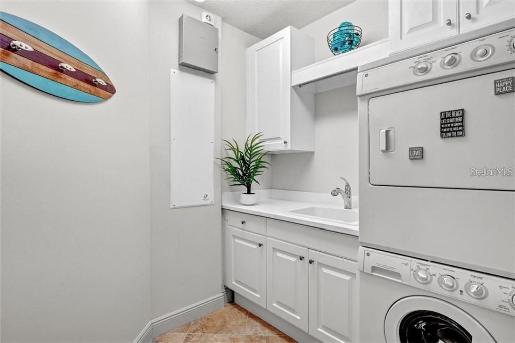 1300 Benjamin Franklin Drive, Unit 301, Sarasota, FL 34236 Photo
