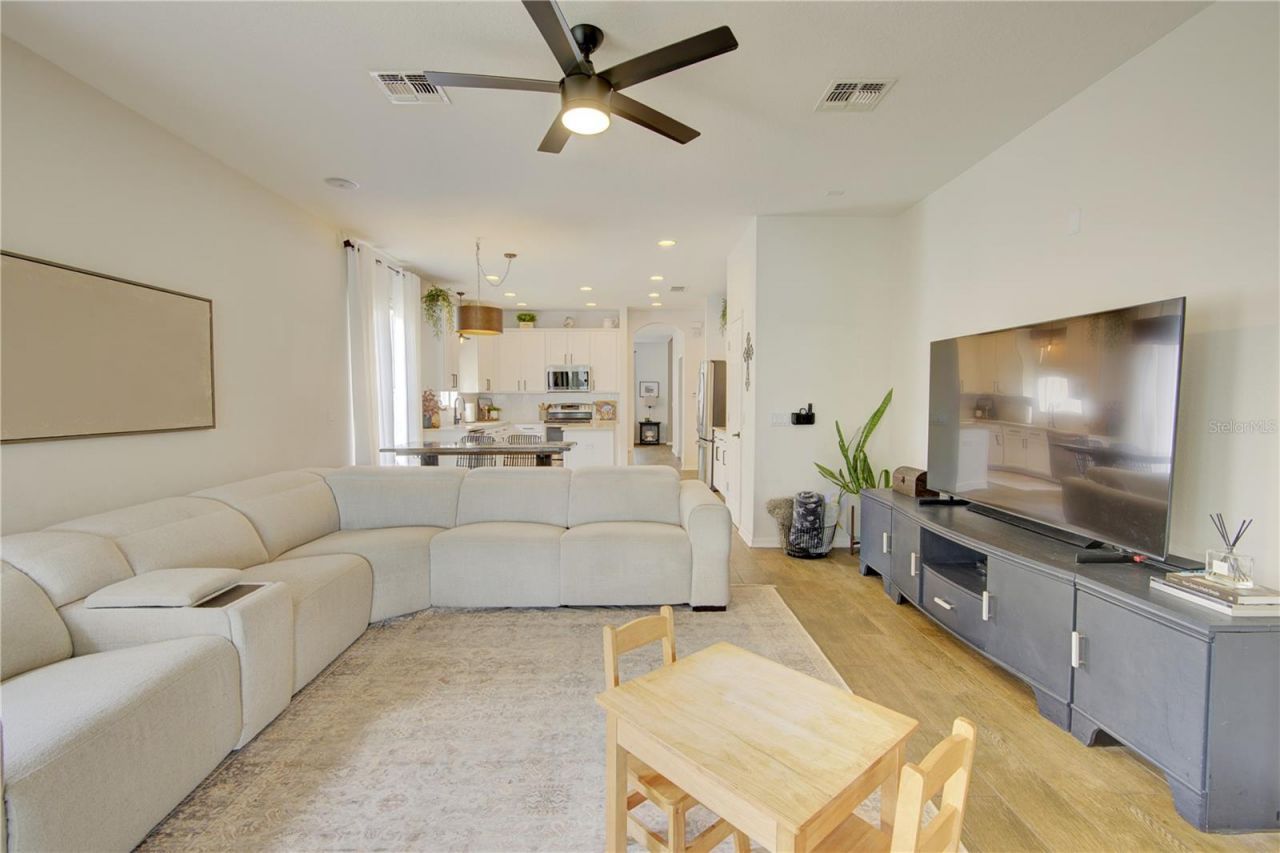 15153 Stonebriar Way, Orlando, FL 32826 Photo