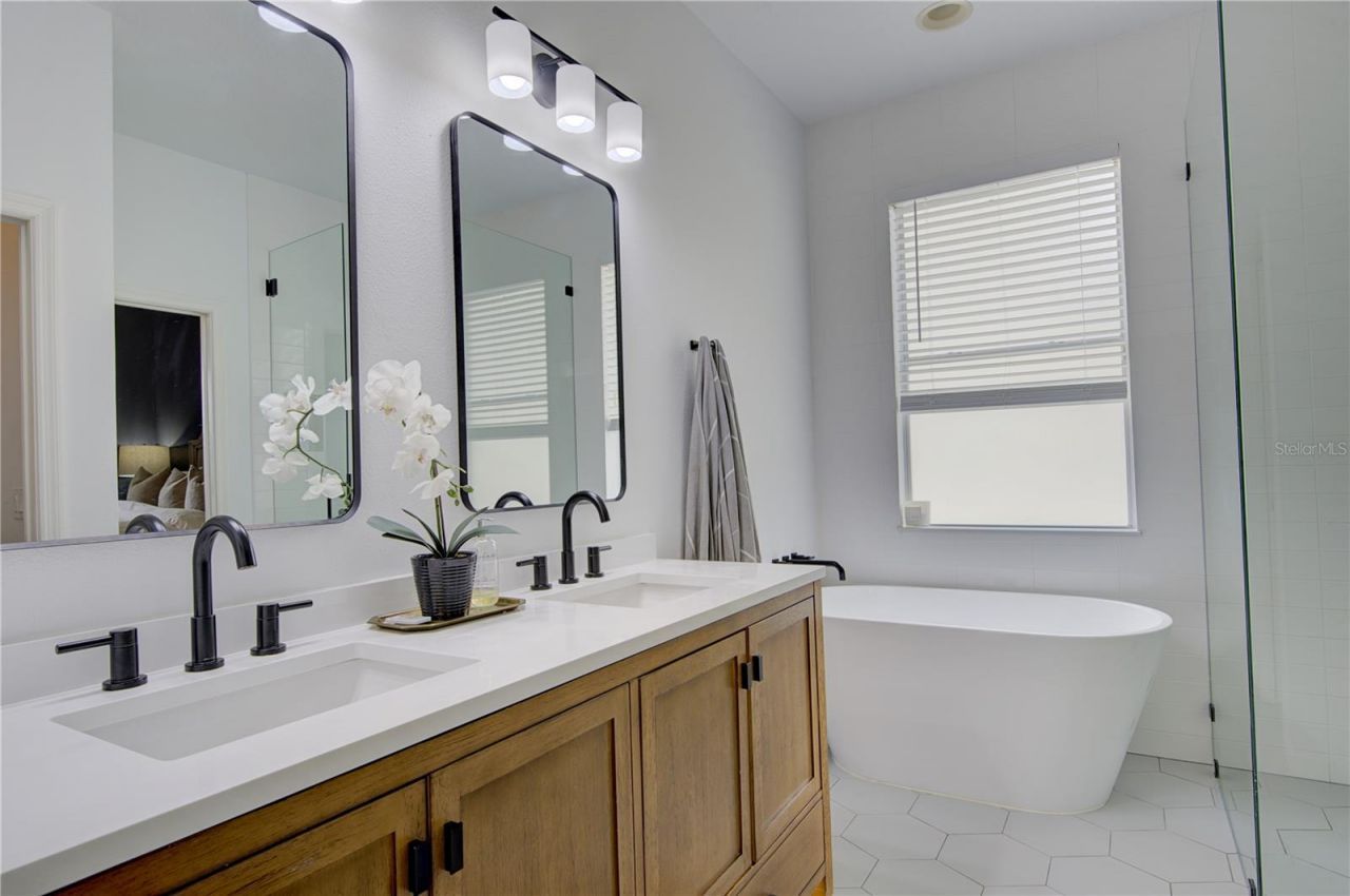 15153 Stonebriar Way, Orlando, FL 32826 Photo