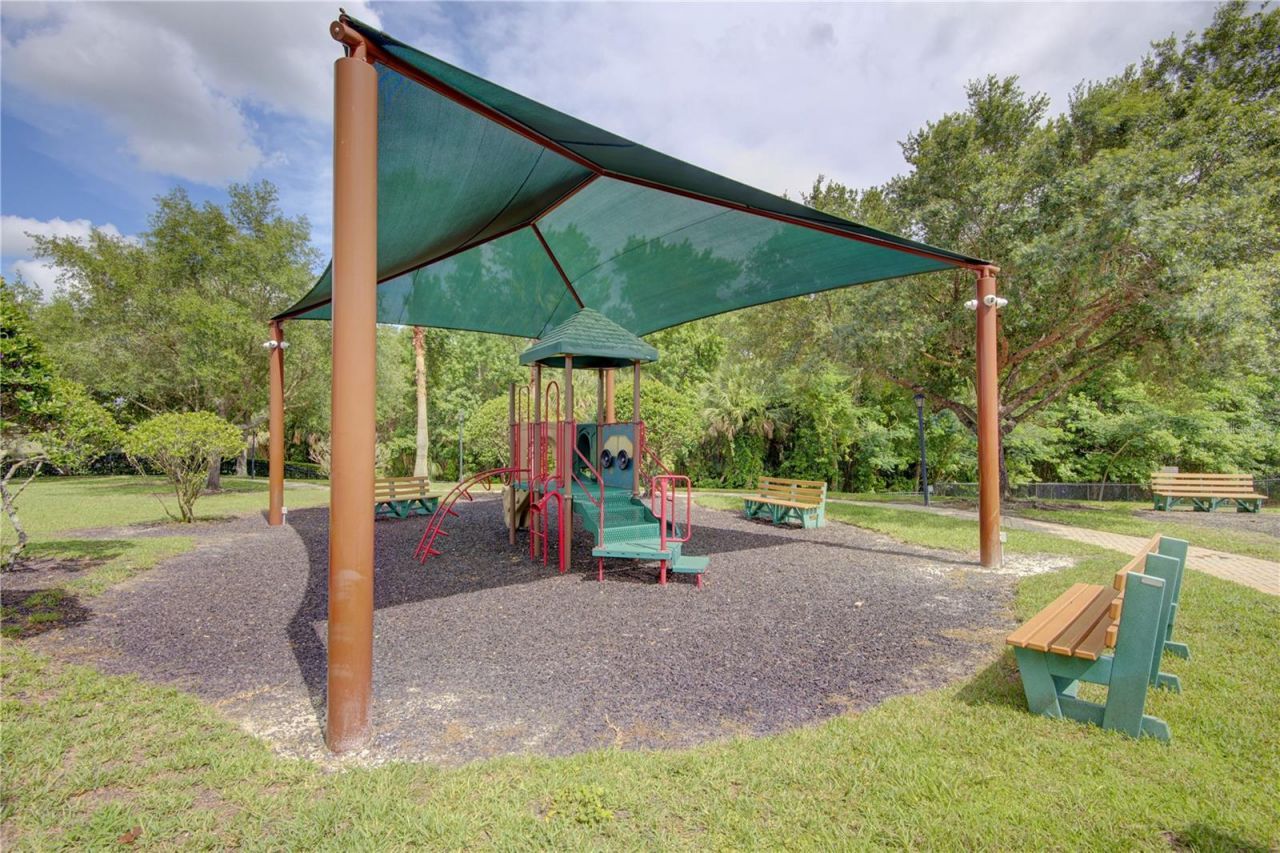 15153 Stonebriar Way, Orlando, FL 32826 Photo