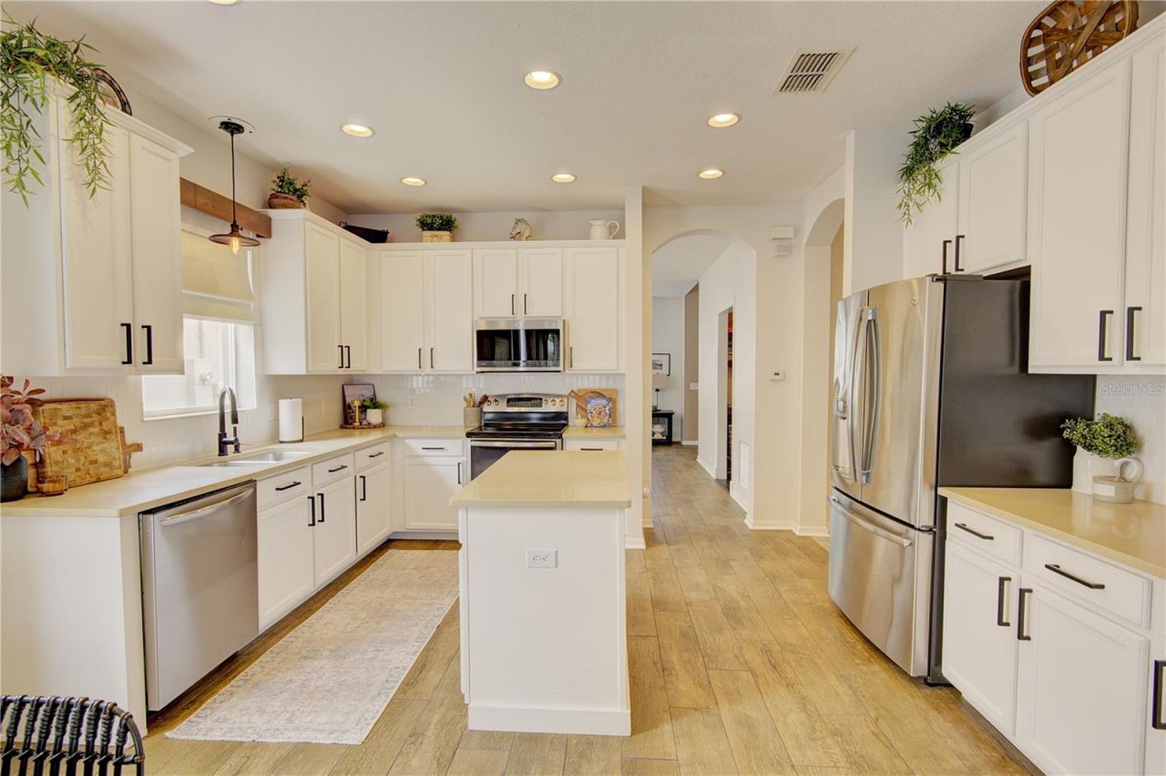 15153 Stonebriar Way, Orlando, FL 32826 Photo