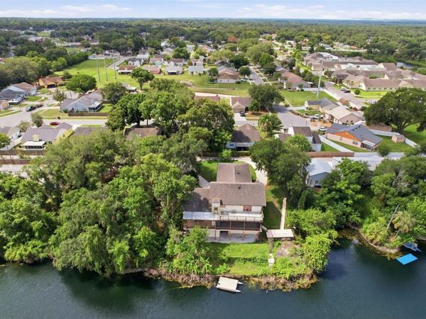 960 LAKE COVE TRAIL , LAKELAND, FL 33813