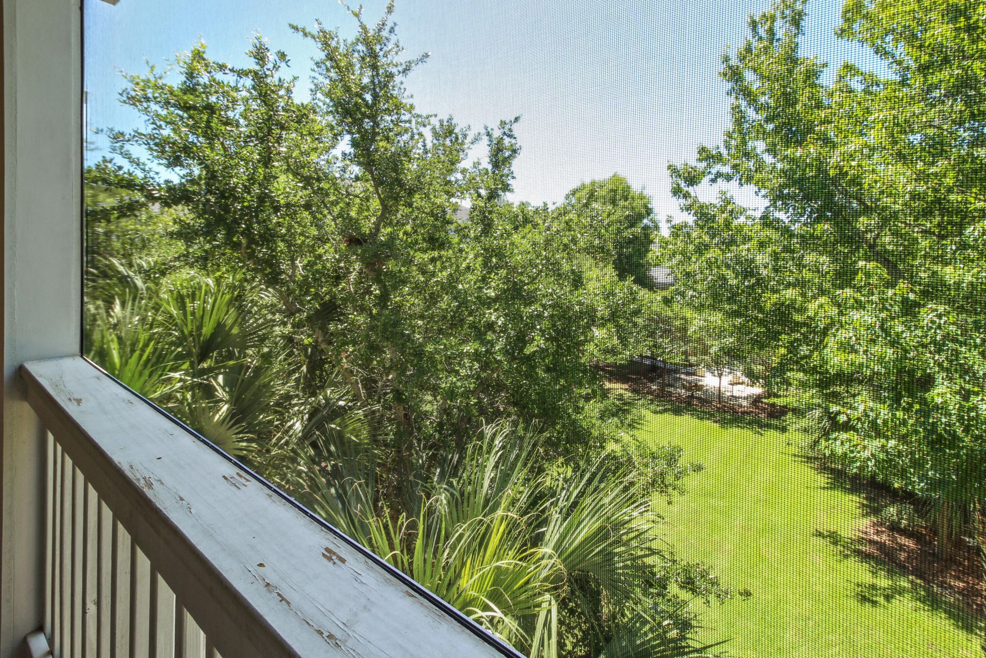 2033 Chatelain Way Photo 20