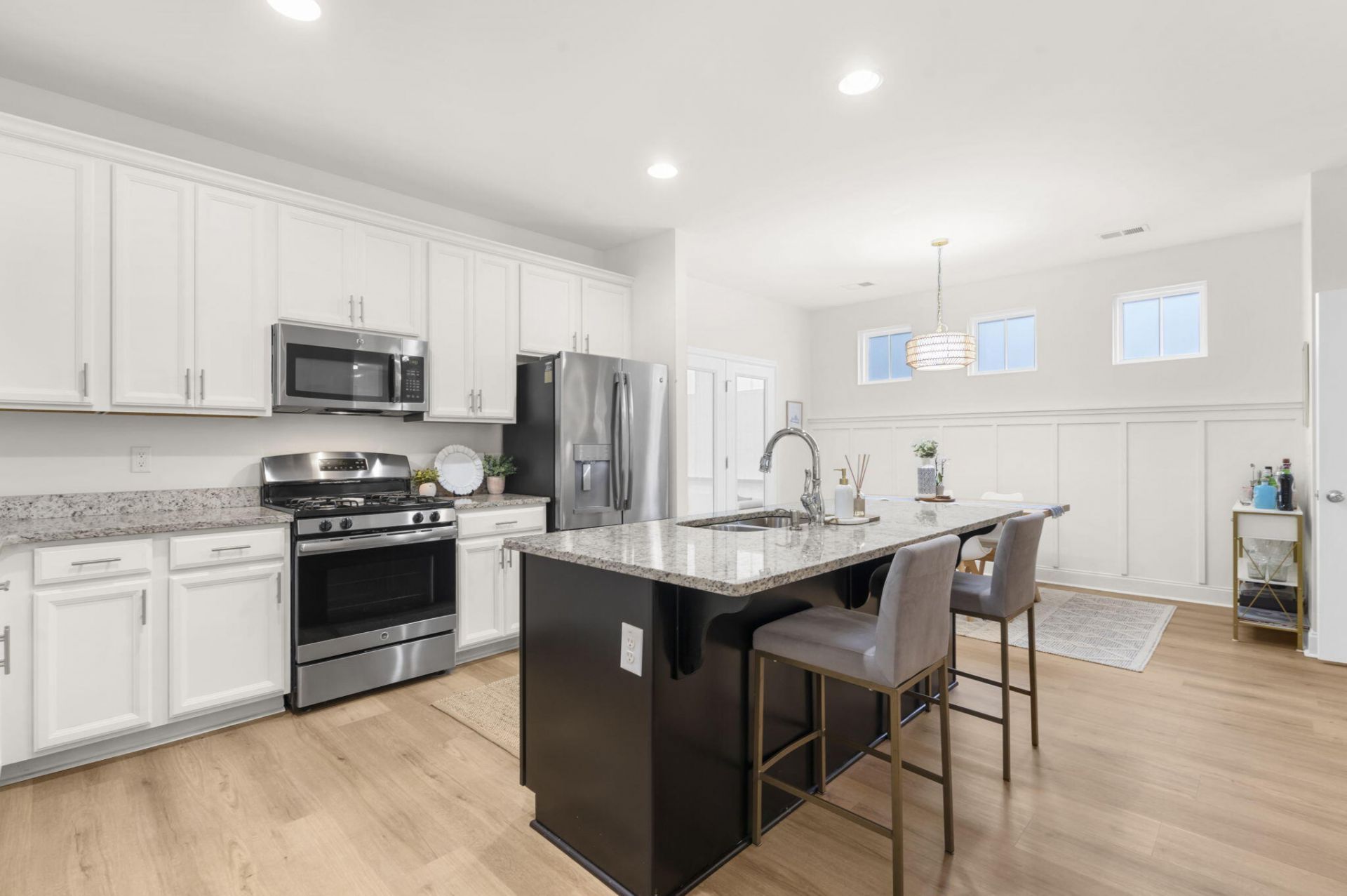 2400 Poplar Grove Place Photo 12