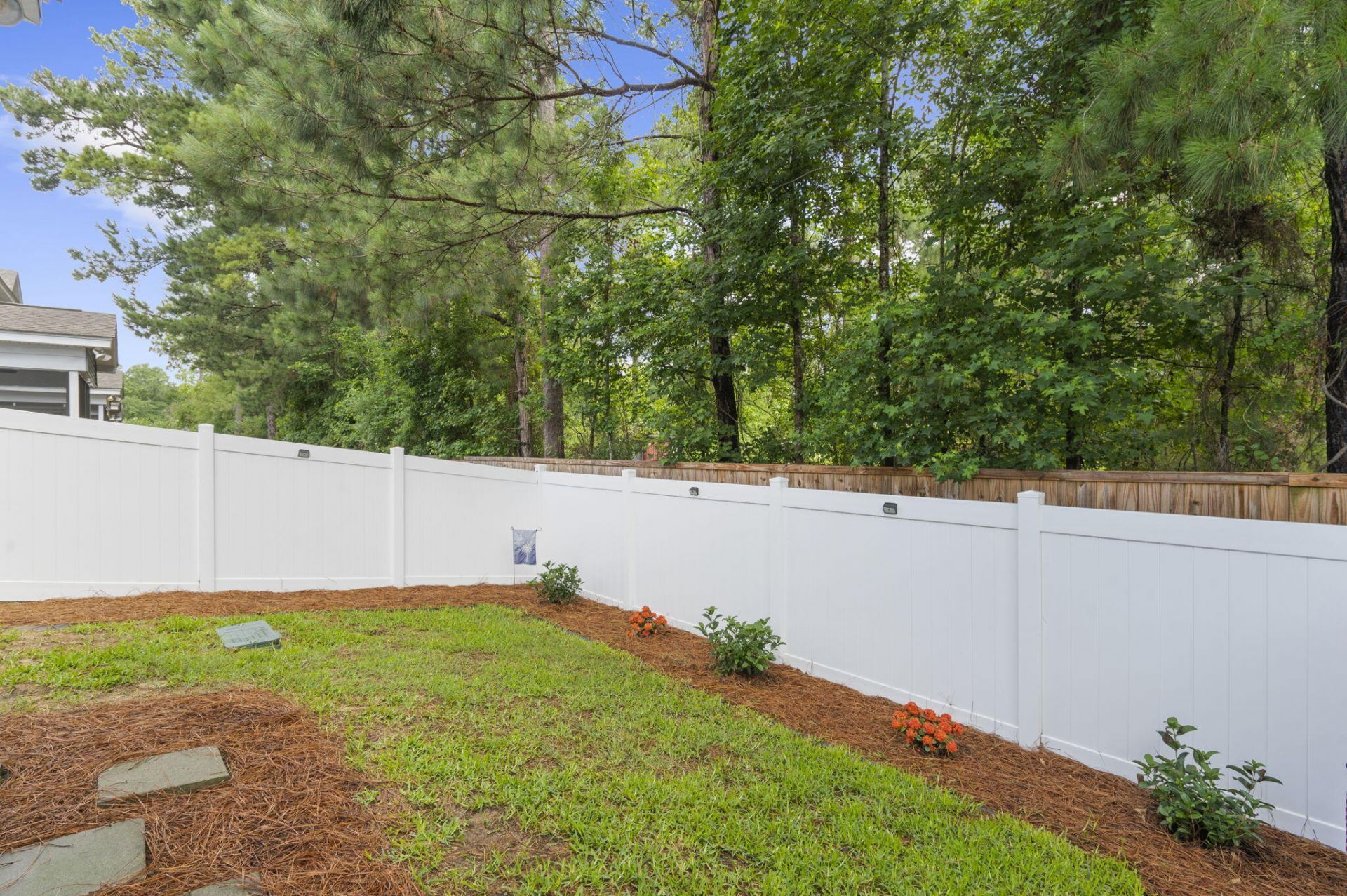 2400 Poplar Grove Place Photo 37