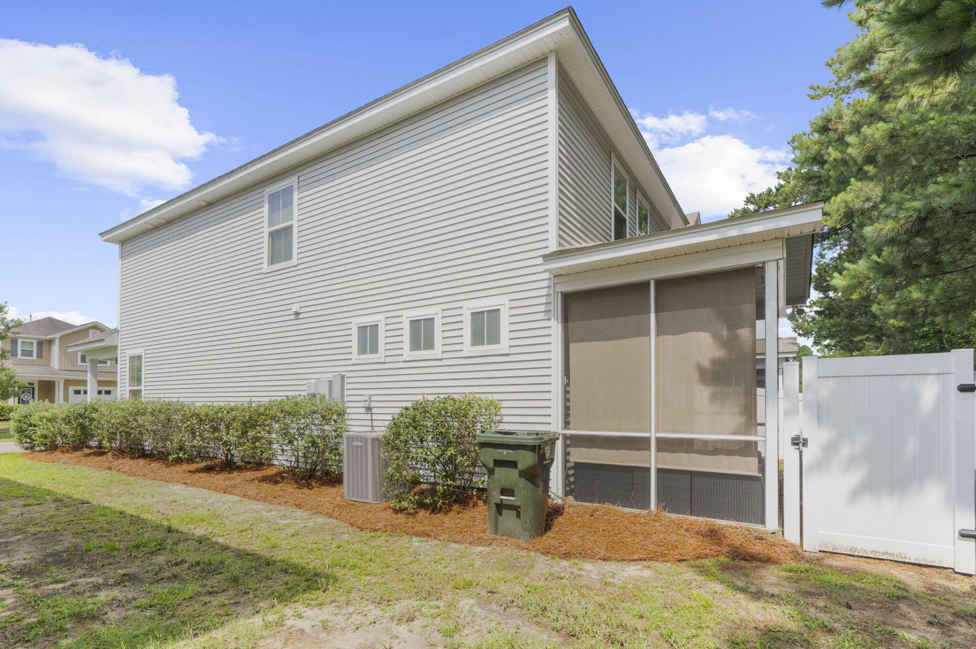 2400 Poplar Grove Place Photo 38