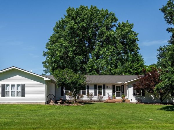505 VICTOR Lane, Carterville, IL 62918