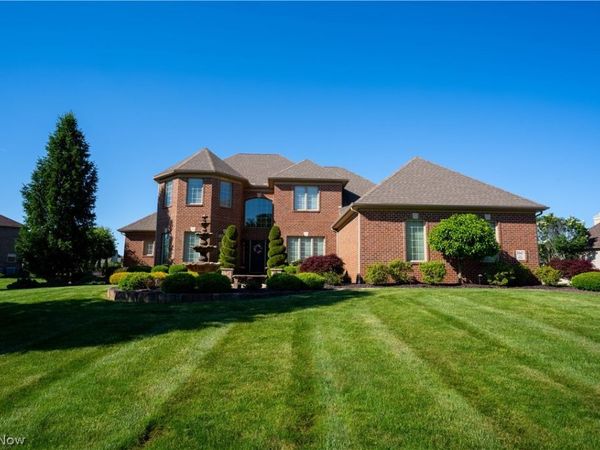 3947 Via Siena , Poland, OH 44514