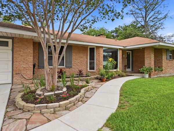 429 DRIFTWIND DR, Windcrest, TX 78239