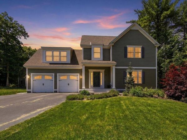 18 Hawthorne Drive, Auburn, NH 03032