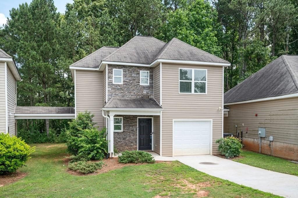 651 Carlton Point Drive, Palmetto, GA 30268 Main Photo