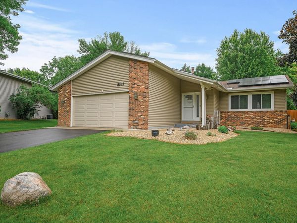 8522 Darnel Road, Eden Prairie, MN 55347