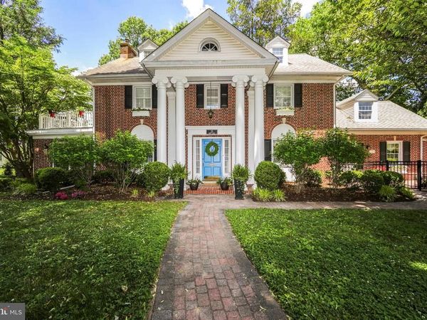 15 CREST LANE , SWARTHMORE, PA 19081