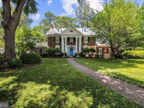 15 CREST LANE , SWARTHMORE, PA 19081