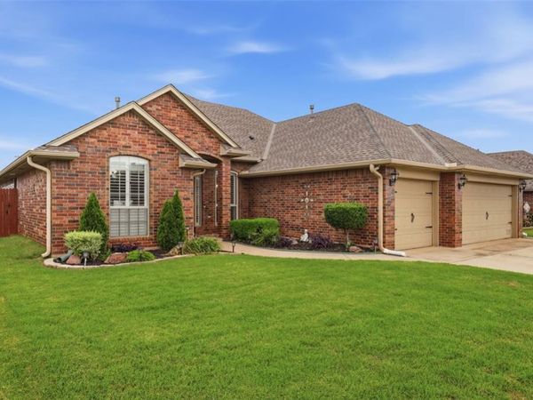 3017 Richfield Lane, Edmond, OK 73013