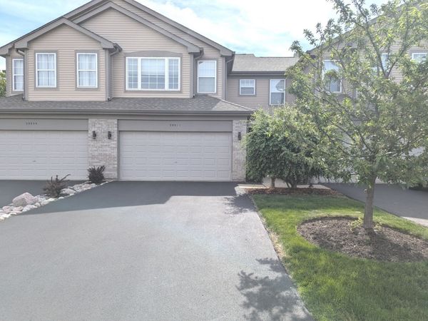 39811 N Long Drive, Unit 2, Antioch, IL 60002