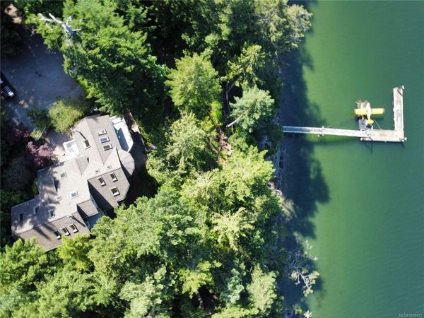 165 Ontario Pl , Salt Spring, BC V8K 2L5