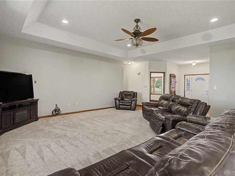 7338 Bard Road, Tipp City, OH 45371 Photo 11