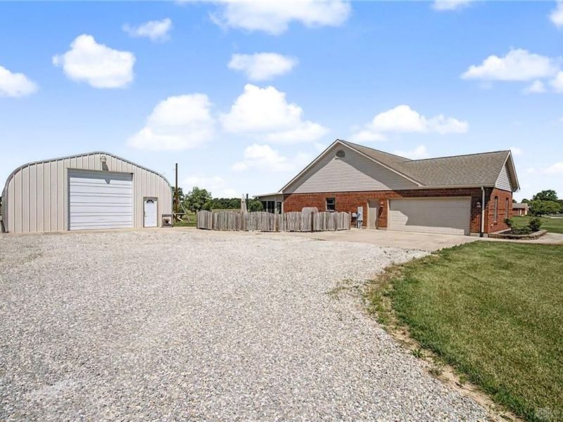7338 Bard Road, Tipp City, OH 45371 Photo 6