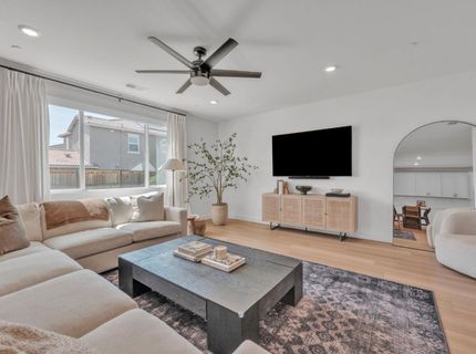 5049 Gold Rush Dr, Folsom, CA 95630 Photo