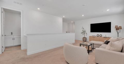 5049 Gold Rush Dr, Folsom, CA 95630 Photo