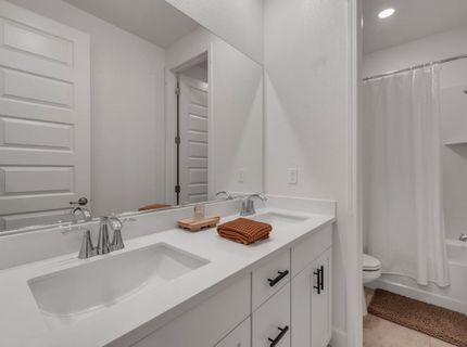 5049 Gold Rush Dr, Folsom, CA 95630 Photo