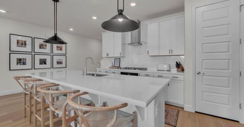 5049 Gold Rush Dr, Folsom, CA 95630 Photo