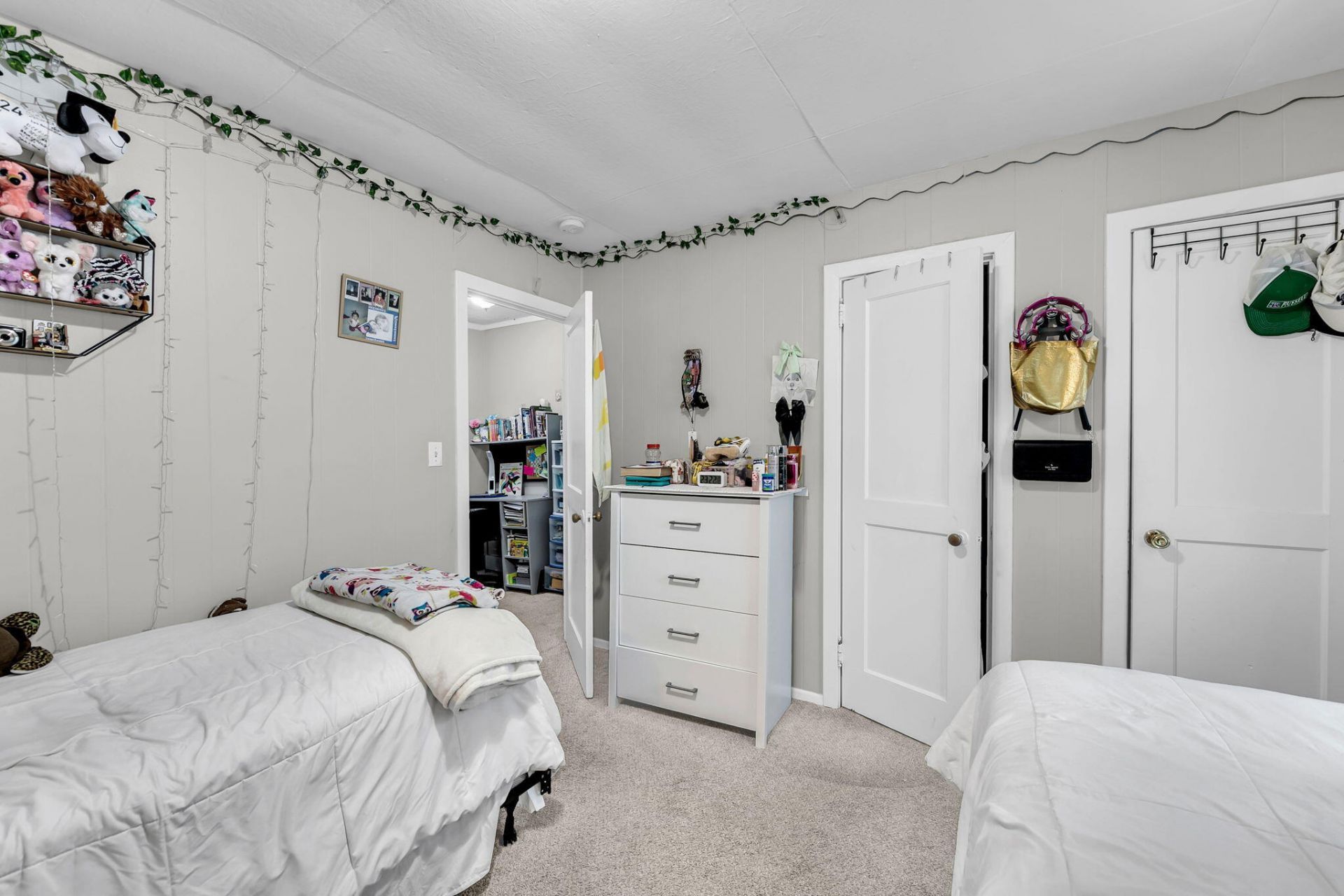 7625 E Oakridge Circle Photo 14