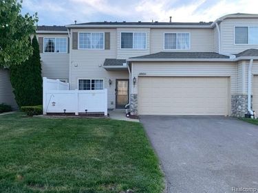 26654 Kirkway Circle , Woodhaven, MI 48183