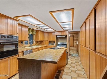16400 Logan Meadow Lane, Reno, NV 89511 Photo