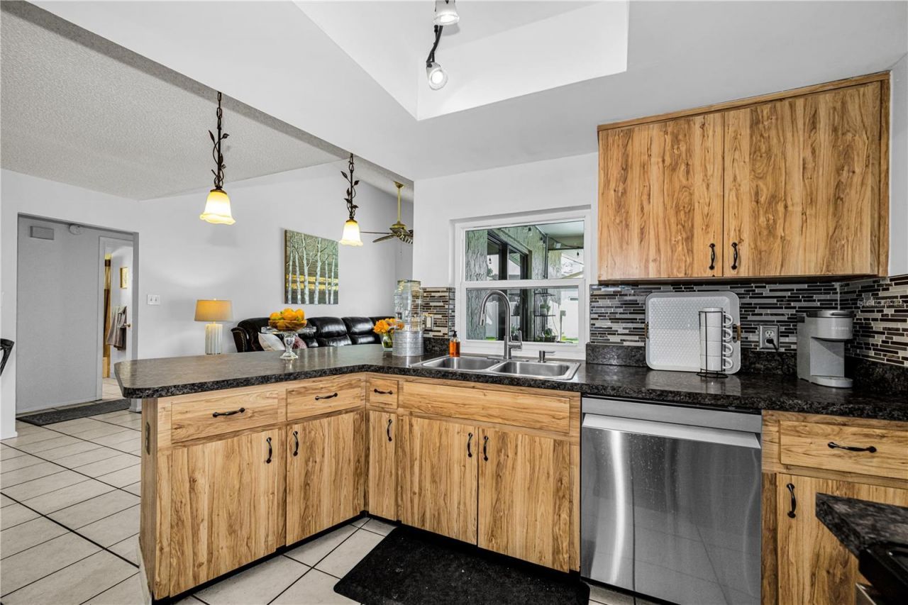 6907 Oldgate Circle, New Port Richey, FL 34655 Photo