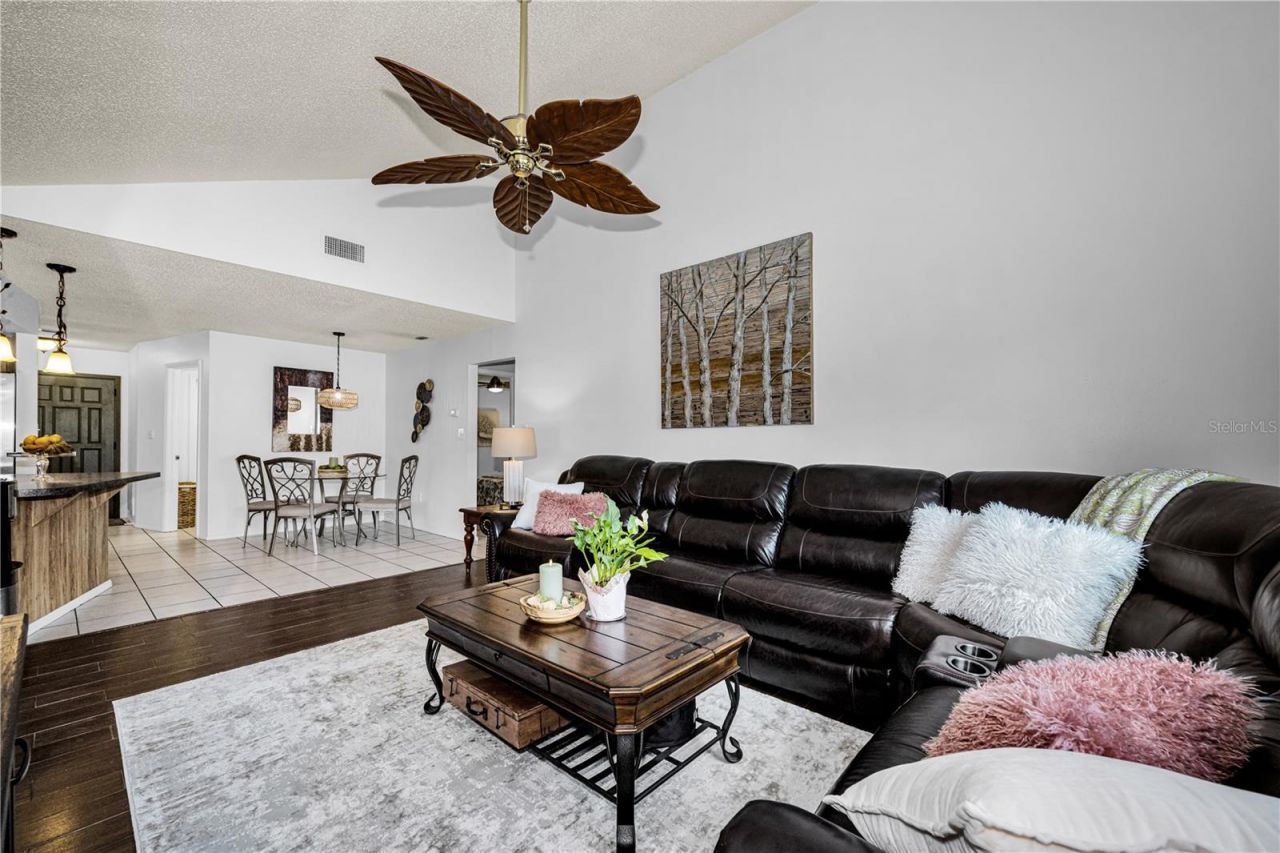 6907 Oldgate Circle, New Port Richey, FL 34655 Photo