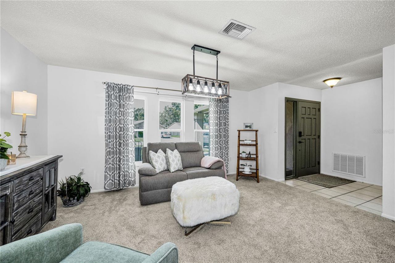 6907 Oldgate Circle, New Port Richey, FL 34655 Photo